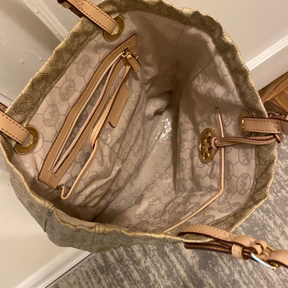 Michael Kors bag
